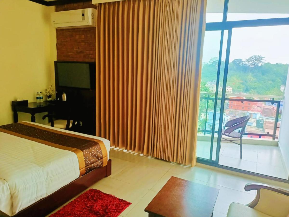 Hotel Crystal Rose - Sylhet Bagian luar foto
