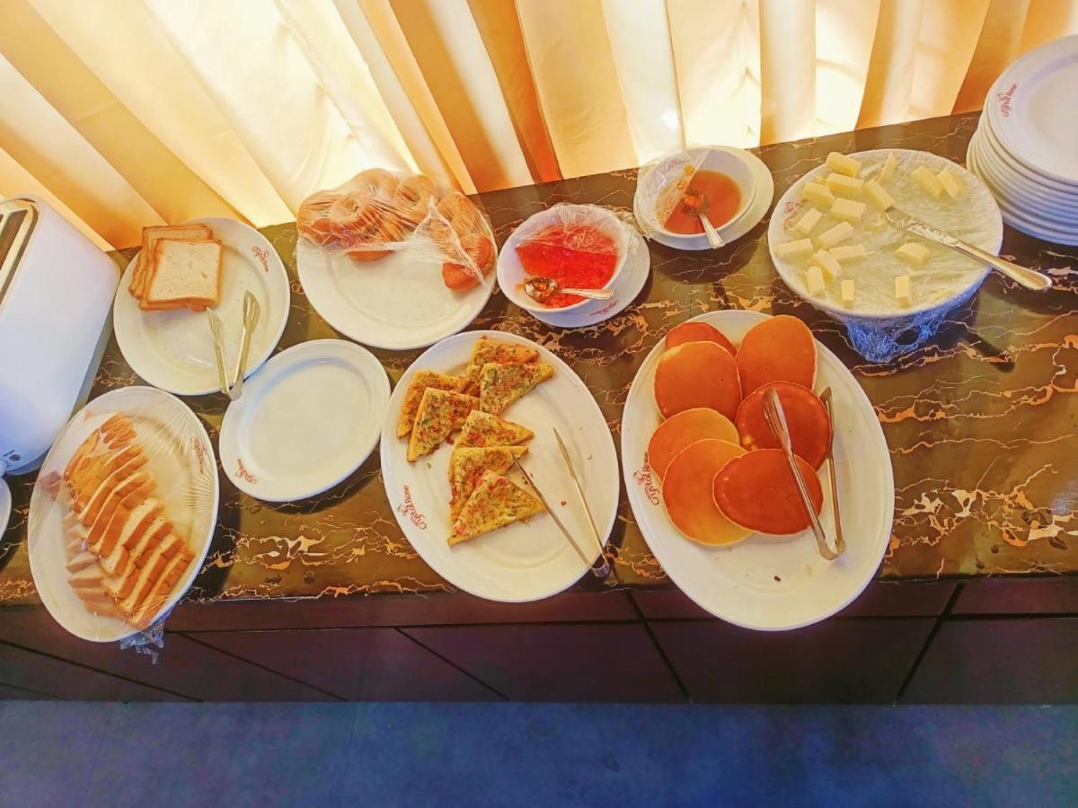 Hotel Crystal Rose - Sylhet Bagian luar foto