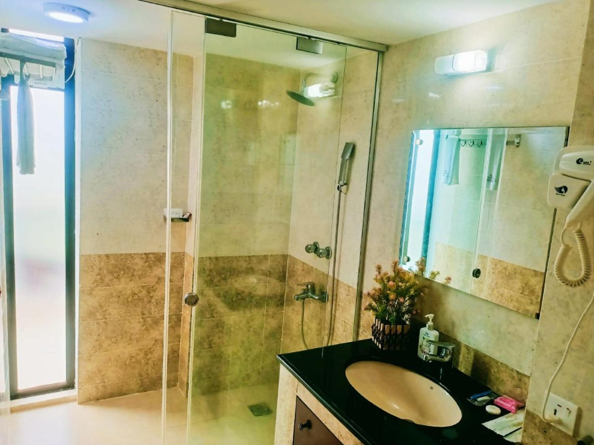 Hotel Crystal Rose - Sylhet Bagian luar foto